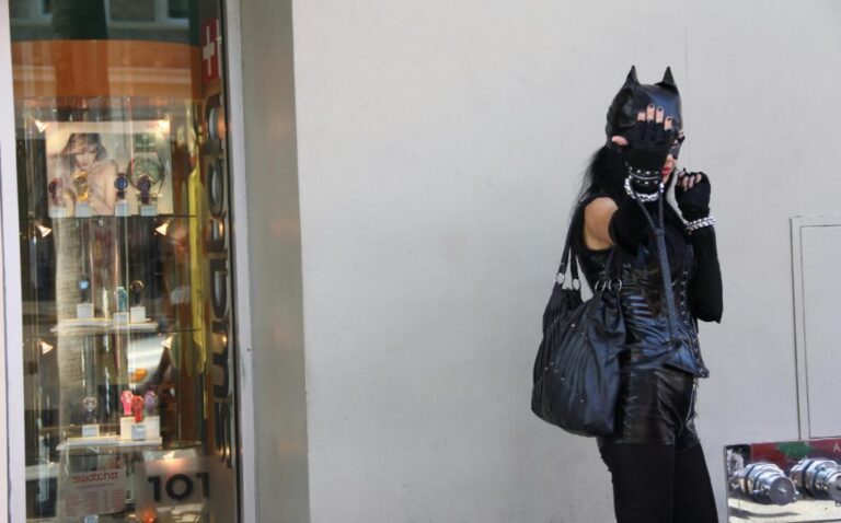 Stilinizi Yükseltecek Zamansız Deri Aksesuarlar